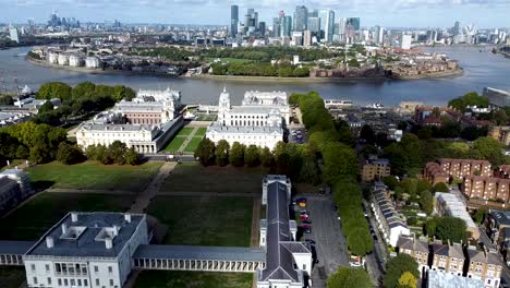 Toma-Panorámica-De-Londres,-Reino-Unido,-Tomada-Desde-La-Esquina-De-Greenwich-Del-Támesis