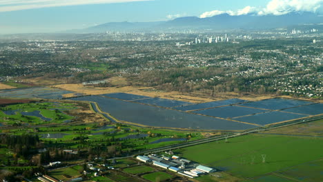northview golf and country club próximo canal y antena de campos inundados