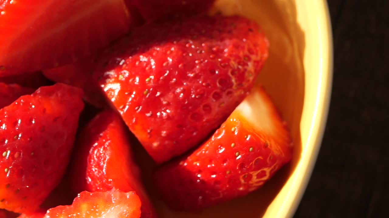 그 에 담긴 신선 한 딸기 의 클로즈업