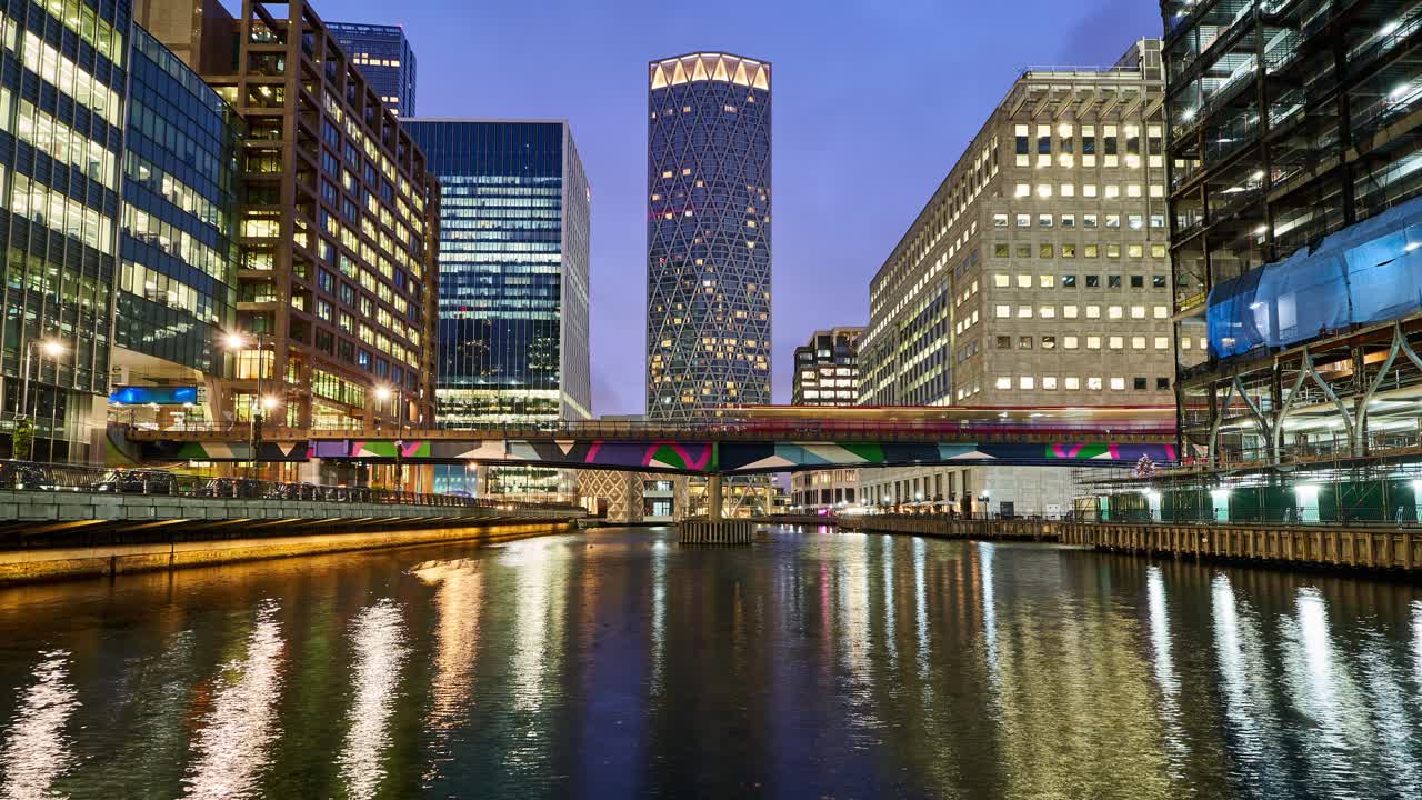 런던, 독 랜드, 카나리 워프 야간 저속 촬영