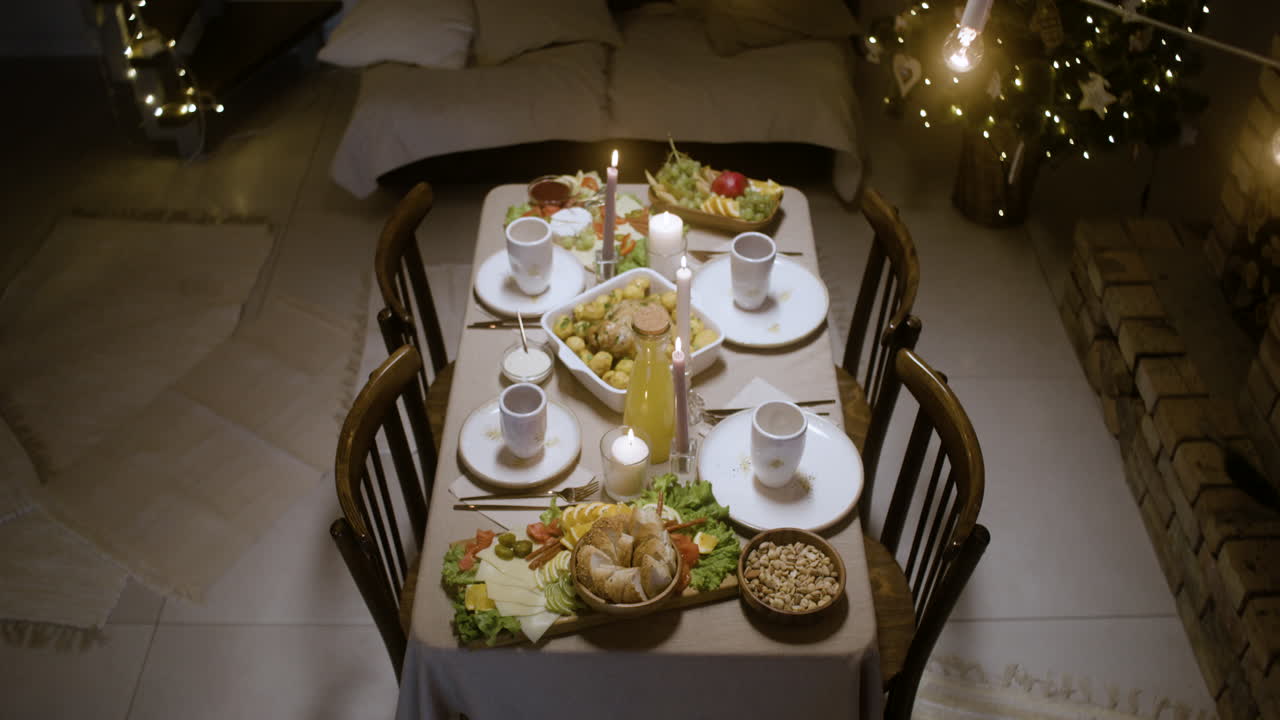 celebración de la víspera de año nuevo en la sala de estar.
