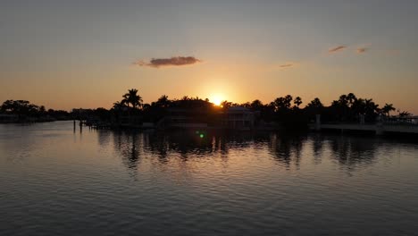 Beautiful-calming-St.-Petersburg,-FL-sunset-by-drone