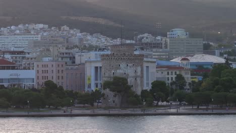 white tower of thessaloniki, greece in the morning