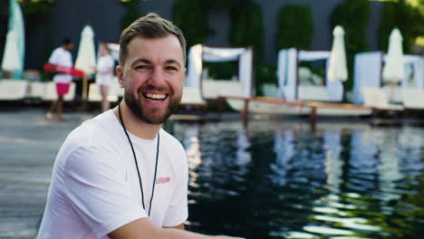 Lifeguard-in-the-swimming-pool