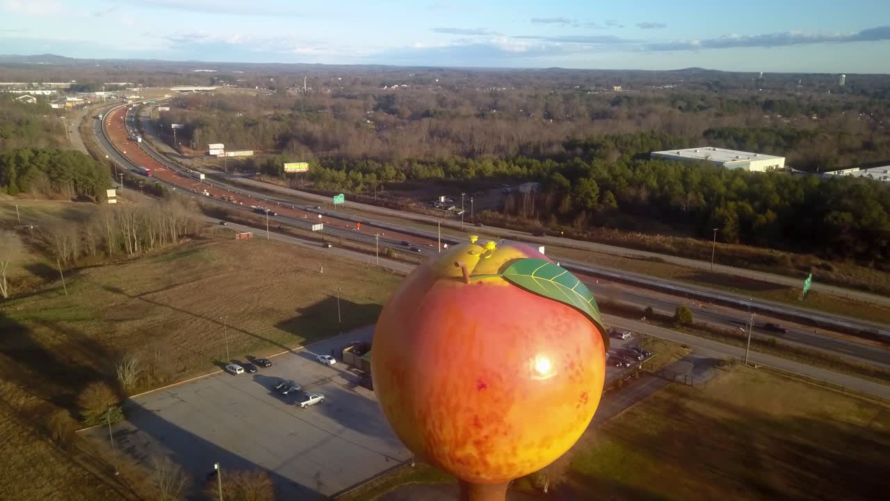 공중 철수 peachoid, 개프니 사우스 캐롤라이나