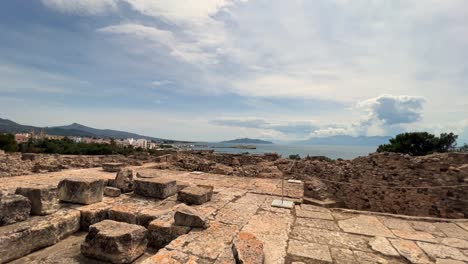 Aphaia-Tempel-In-Ägina,-Griechenland-Tagsüber-In-4k