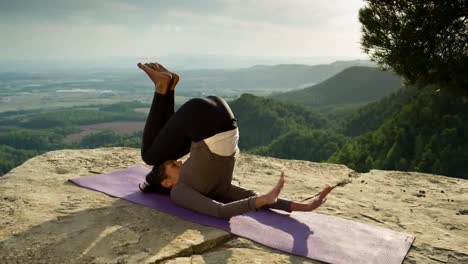 woman doing yoga outside 15