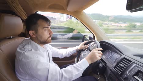 Man-Falls-Asleep-While-Driving.