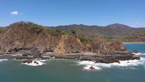 Drohnenaufnahmen-Aus-Der-Luft-In-Der-Nähe-Des-Hotels-Punta-Islita-In-Costa-Rica