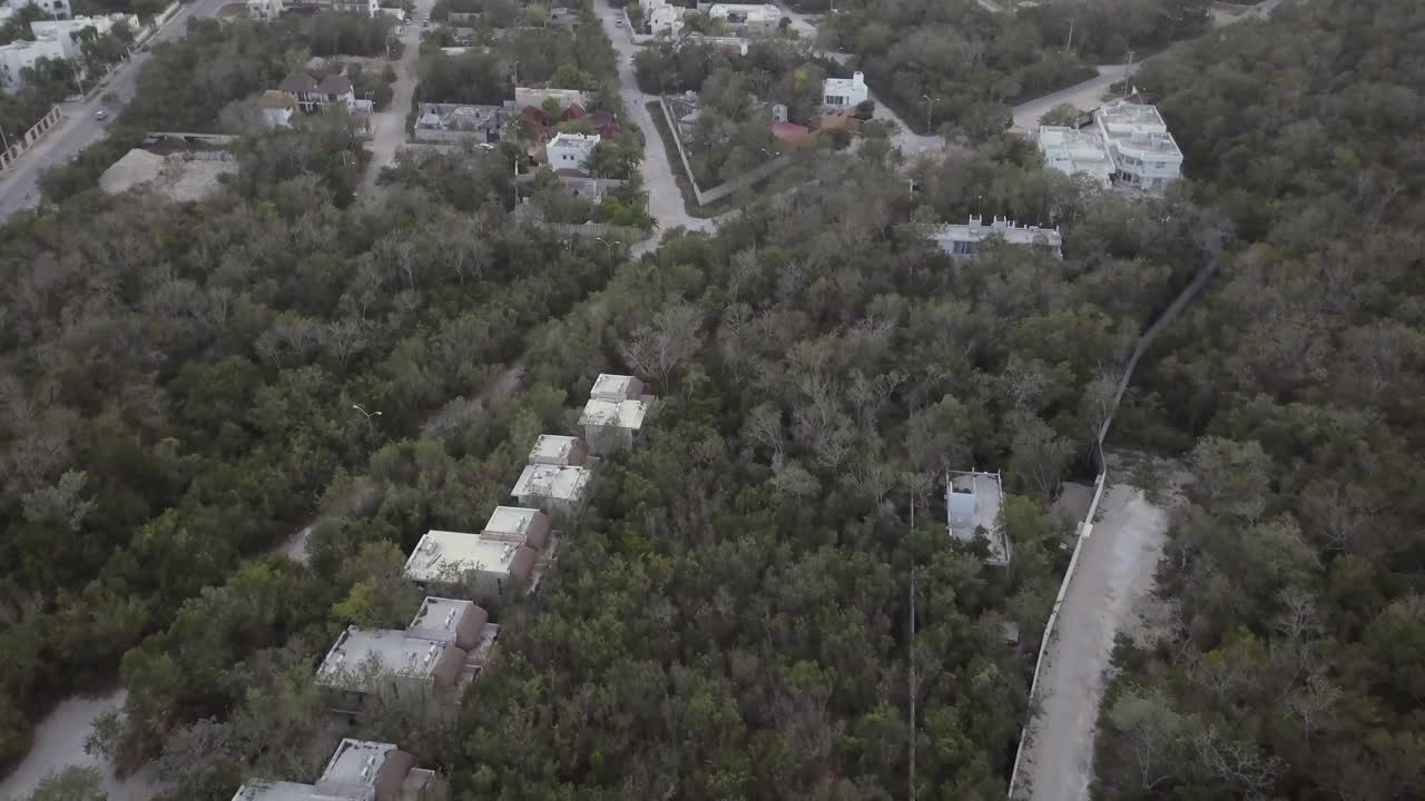 vista aérea de la pequeña ciudad mexicana
