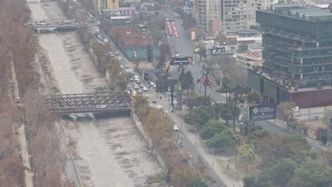 santiago de chile timelapse en el río mapocho