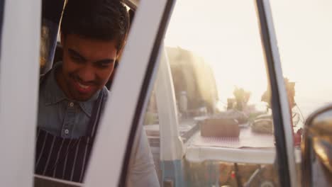 Young-man-in-the-food-truck