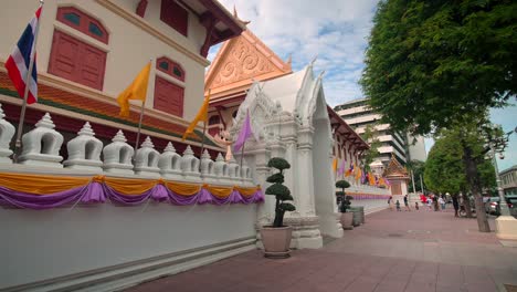 Wat-Ratchabophit-Tempel-In-Bangkok,-Thailand