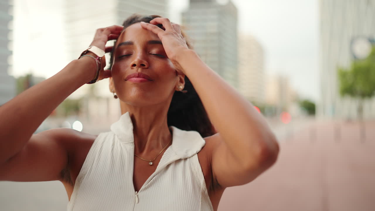 Confident woman enjoying the city