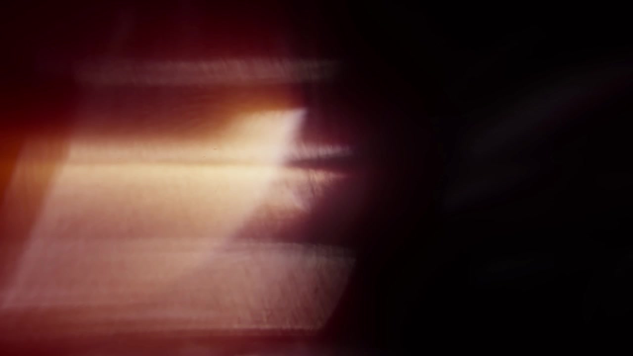 Sobreposição Cinematográfica de Vazamento de Luz com Reflexo de Lente Quente