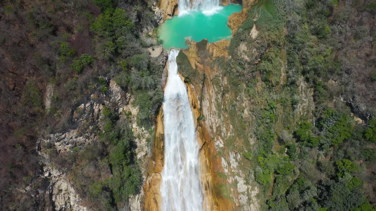 antena: cascada alta el chiflon en chiapas mexico, revelacion pull-away 4k