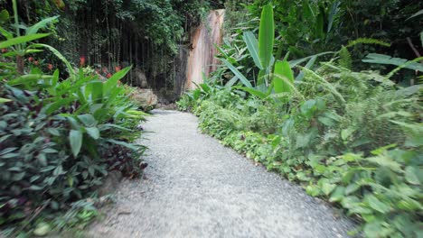 Tropical-waterfall,-Diamond-Waterfall-in-Soufrière-Botanical-Gardens-in-Saint-Lucia,-Caribbean