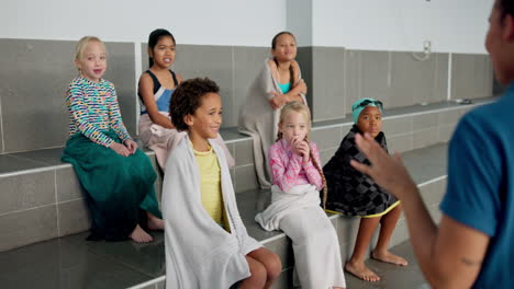 children in a swimming lesson
