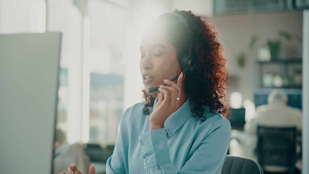 Customer Service Representative in Call Center