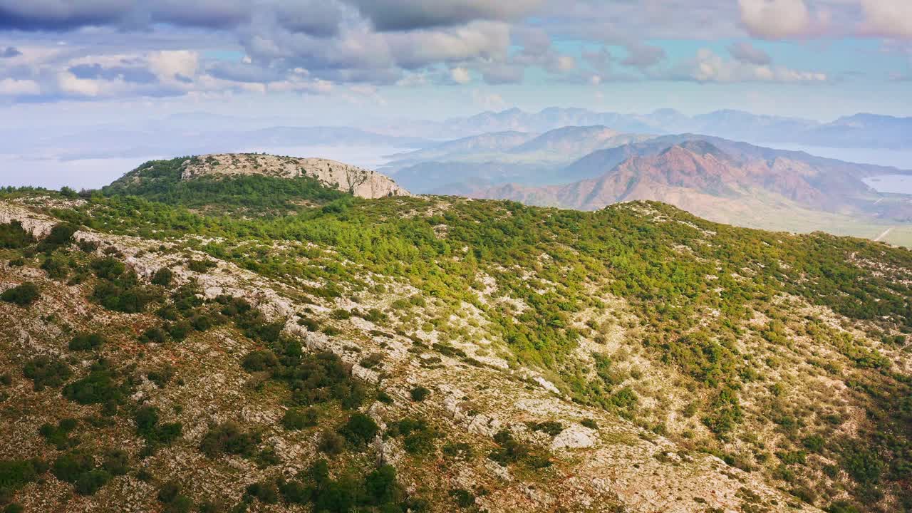 Vista delle isole greche dalla penisola turca, città di Datça, provincia di Muğla, Turchia