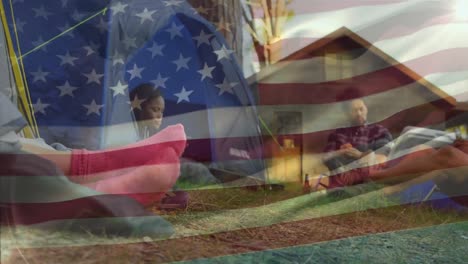 Animation-Der-Flagge-Der-USA-über-Einer-Gruppe-Von-Freunden,-Die-Im-Freien-Feiern