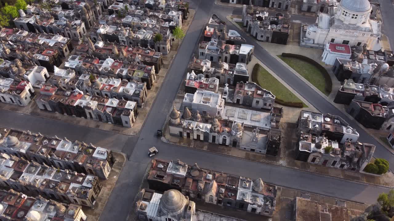 chacarita 묘지 거리, 부에노스 아이레스의 작은 전기 자동차