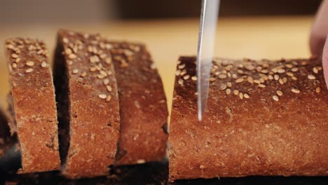pan de trigo entero en rodajas