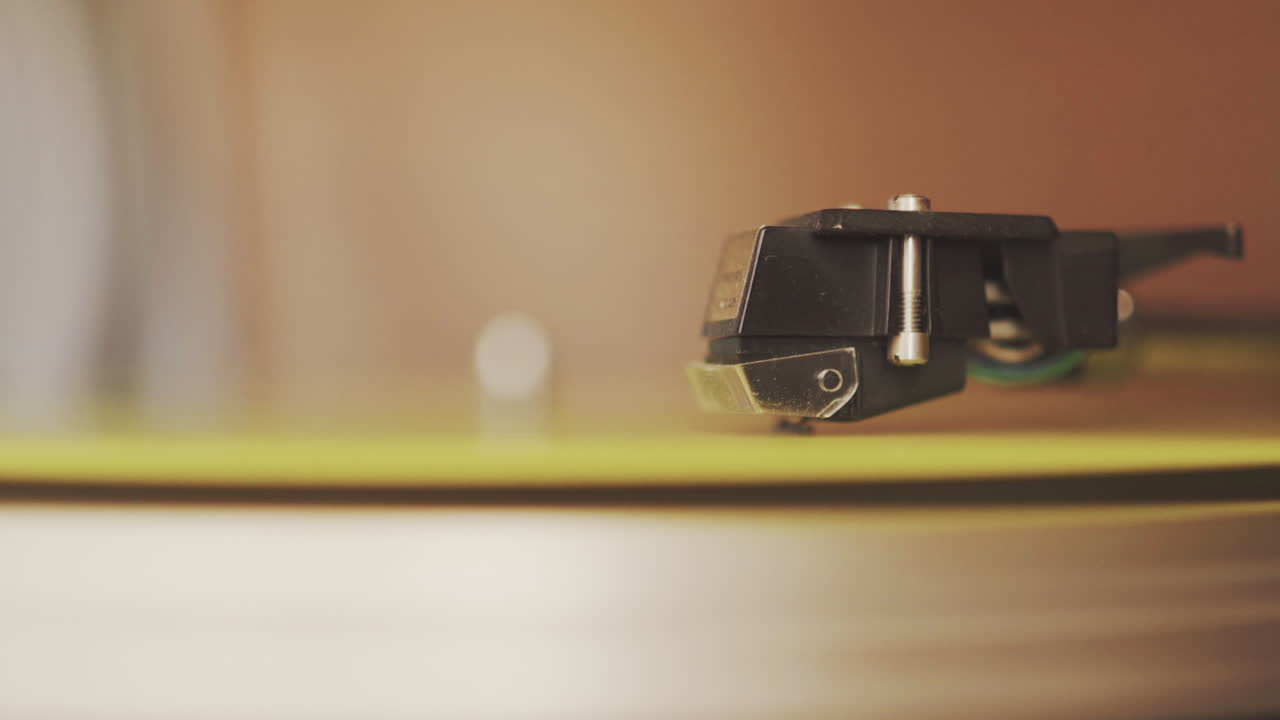 1970년대 레코드 플레이어의 클로즈업 샷