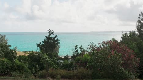 Viewpoint-from-Admiralty-House,-Bermuda-Northshore-Coastline