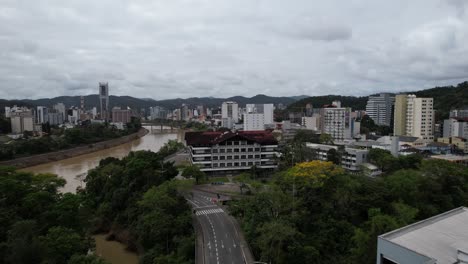 edificio del ayuntamiento de blumenau, ciudad de santa catarina, brasil, construcción de madera, cultura alemana, paisaje urbano