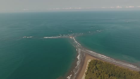 Aerial-Panorama-Of-Whale-Tail-Beach-Marino-Ballena-In-Costa-Rica,-Central-America