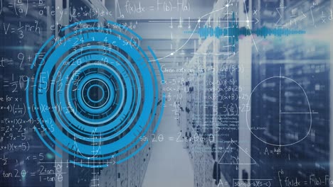 animación de escáner redondo y ecuaciones matemáticas contra la sala de servidores de computadora