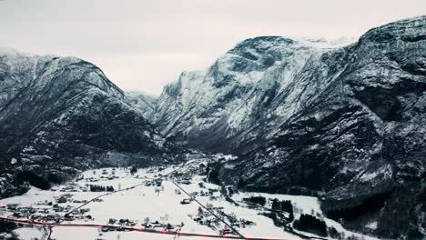 Antena-Sobre-El-Paisaje-Invernal-Cerca-De-Voss,-Noruega