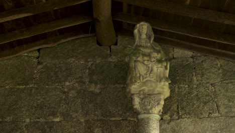 Sculpture-at-Calvario-de-Beade,-Ourense,-Spain