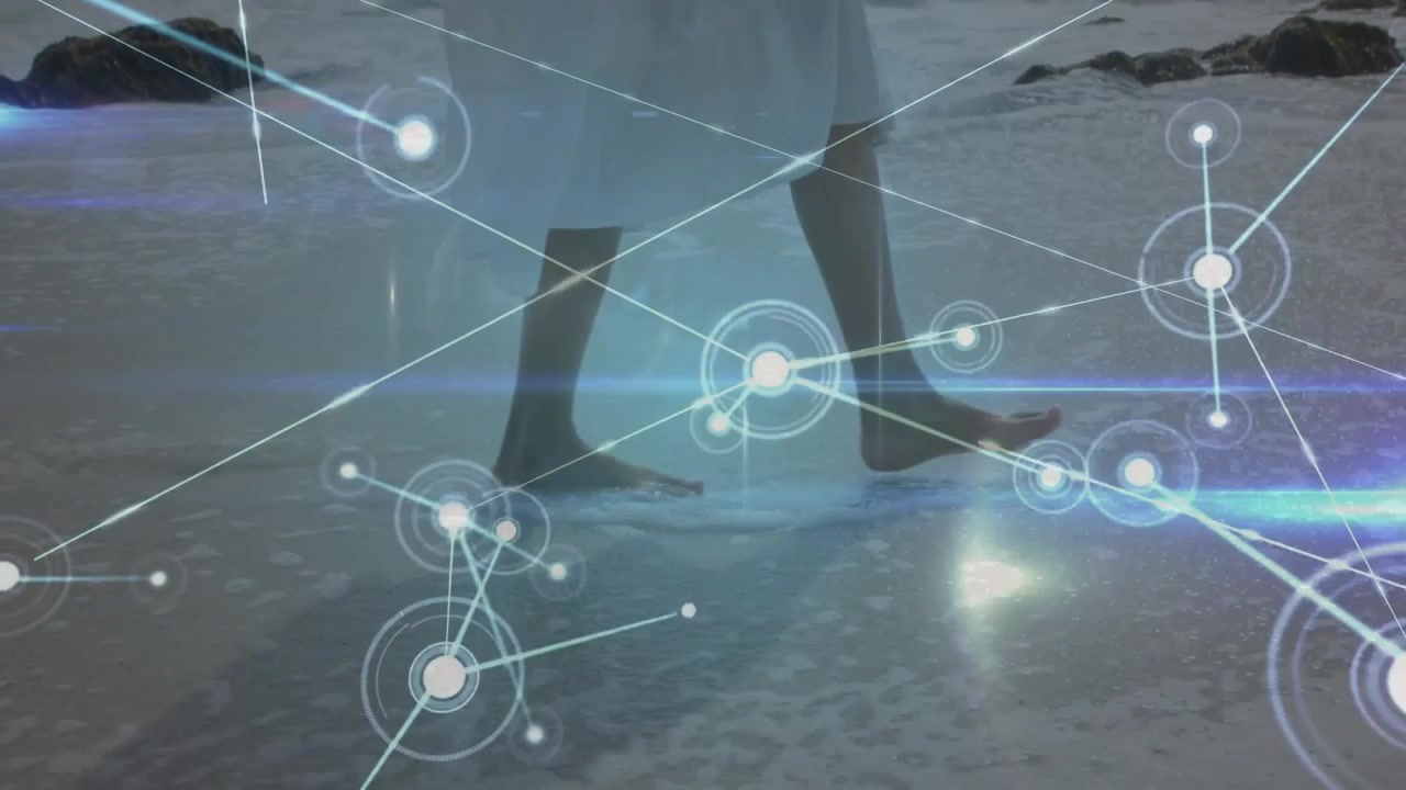 Animazione di rete di connessioni ed elaborazione dati su una persona che cammina sulla spiaggia.
