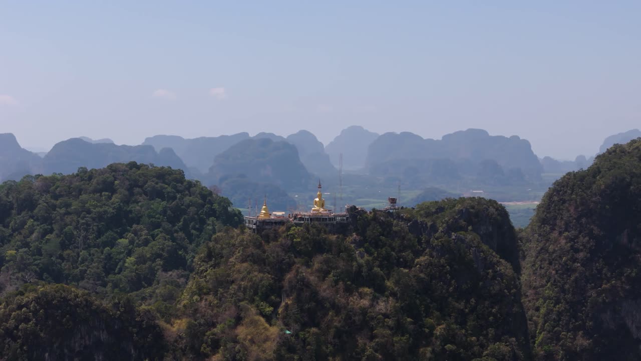 Tượng Phật trên đỉnh núi Chùa Hang Hổ, Krabi