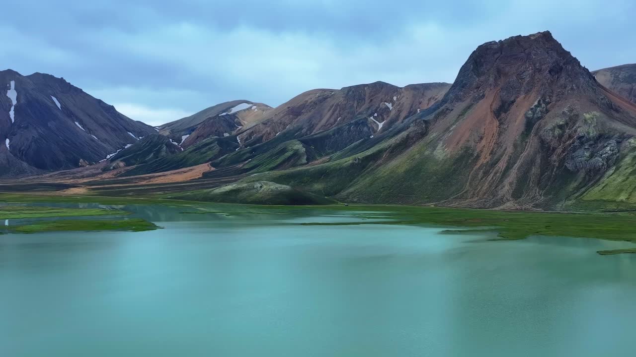 Scenic landscape in the Icelandic highlands and the iconic Landmannalaugar
