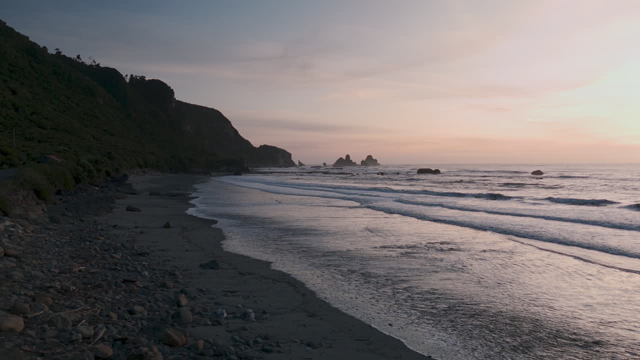 vista de la puesta de sol costera