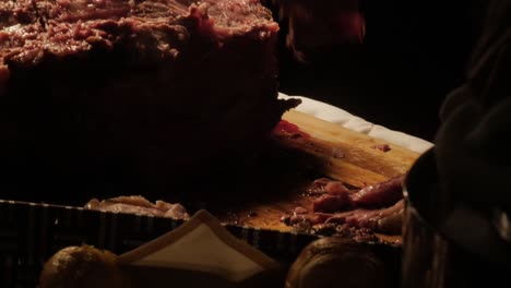 carne tallada y servida del asado