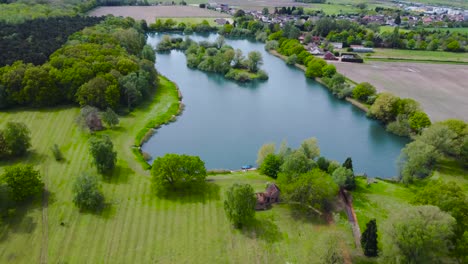 Abundant-greenery-of-Woodlakes-Park-King's-Lynn-tranquil-fishing-lake