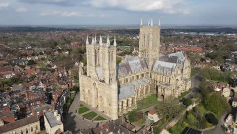 Aerial-view-of-Lincoln-Cathedral,-Lincoln-Minster,-or-the-Cathedral-Church-of-the-Blessed-Virgin-Mary-of-Lincoln-and-sometimes-St-Mary's-Cathedral,-in-Lincoln,-England