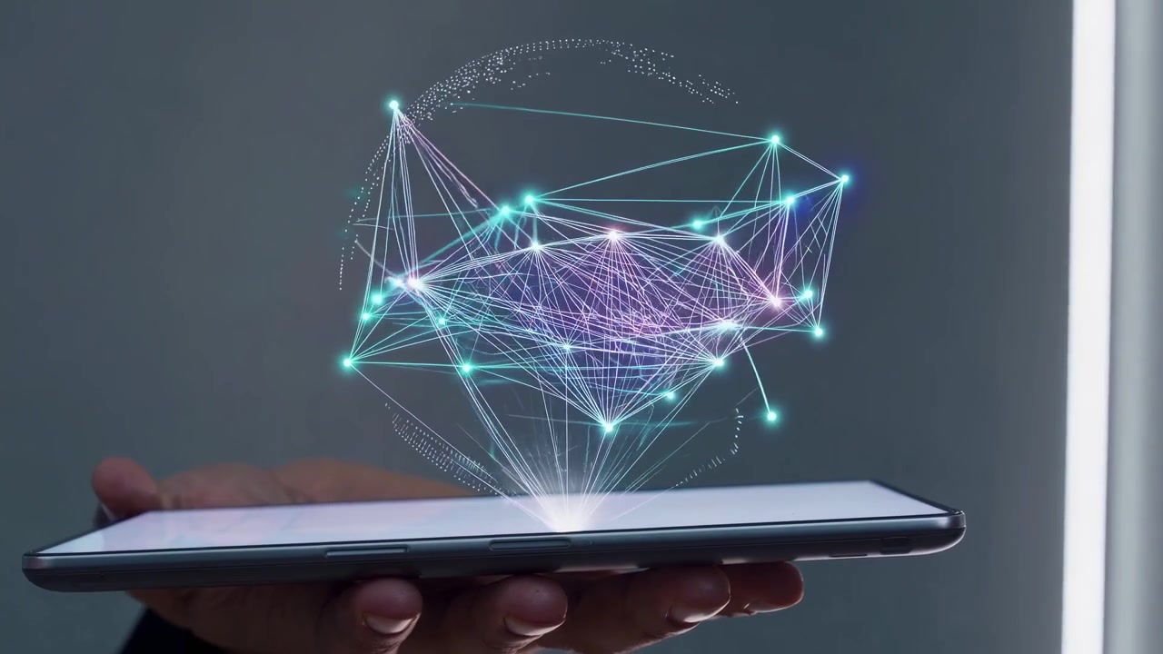 Proiezione olografica di rete digitale da uno smartphone in mano