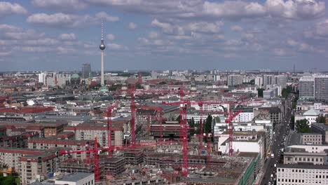 Larga-Vista-Aérea-De-Berlín-Cerca-De-Podsdamer-Platz,-Alemania-1