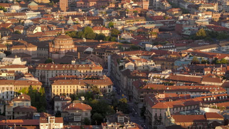 Santa-Maria-delle-Grazie-in-Milan-during-sunset,-aerial-view