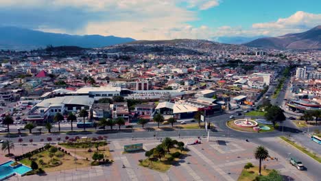 vista delantera del centro de la ciudad de ibarra, ecuador