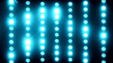una pared de proyectores de luz, un destello de luz