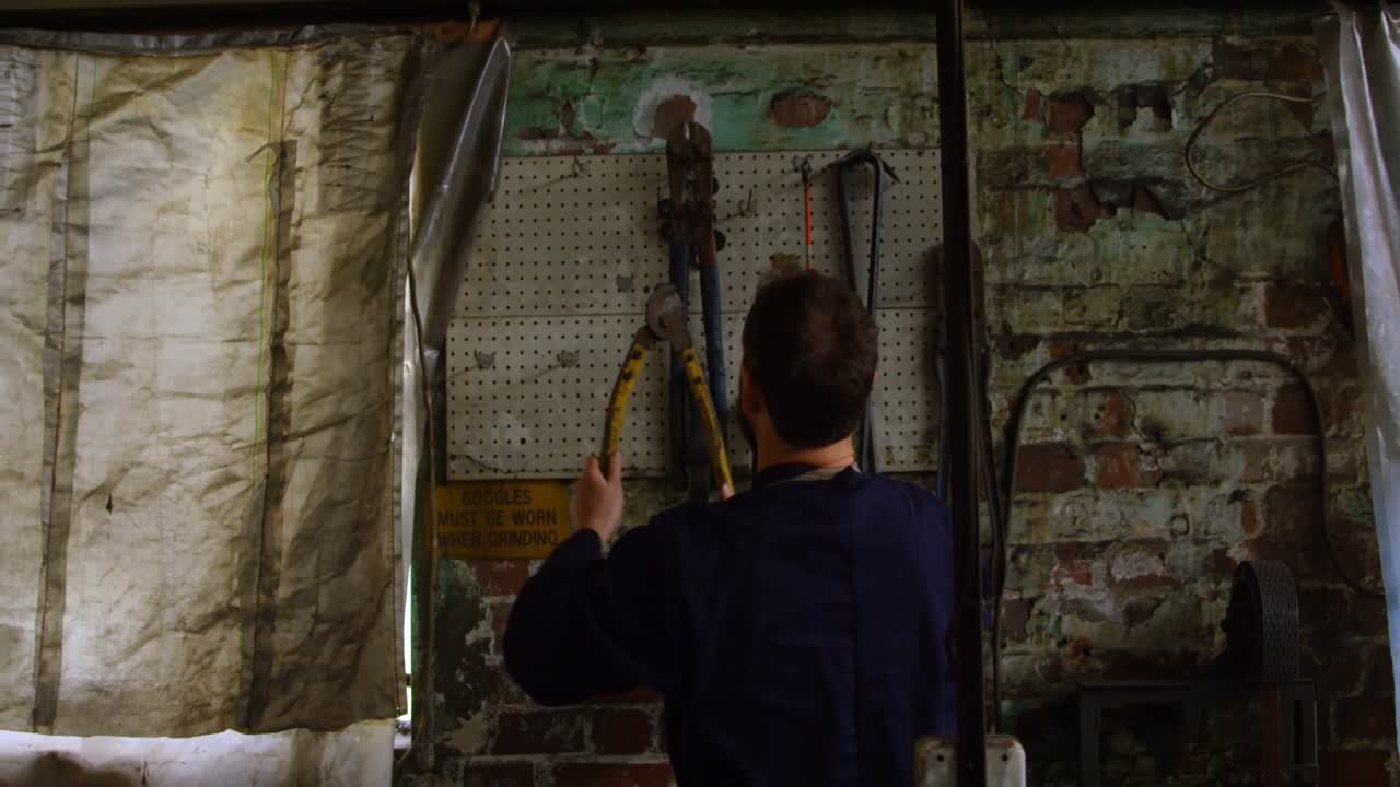 4k 워크 ⁇ 에서 금속공 검사 도구