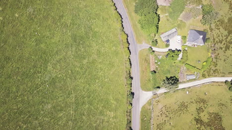 Vista-Aérea-De-La-Tierra-Agrícola-En-Devon,-Inglaterra