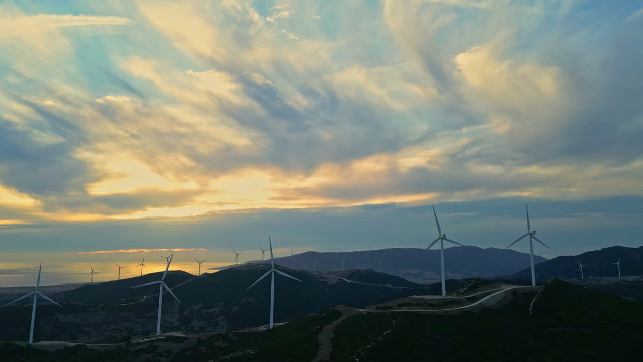 풍력 터빈은 녹색 전기를 생산하고 농장은 풍력 에너지를 생산합니다.