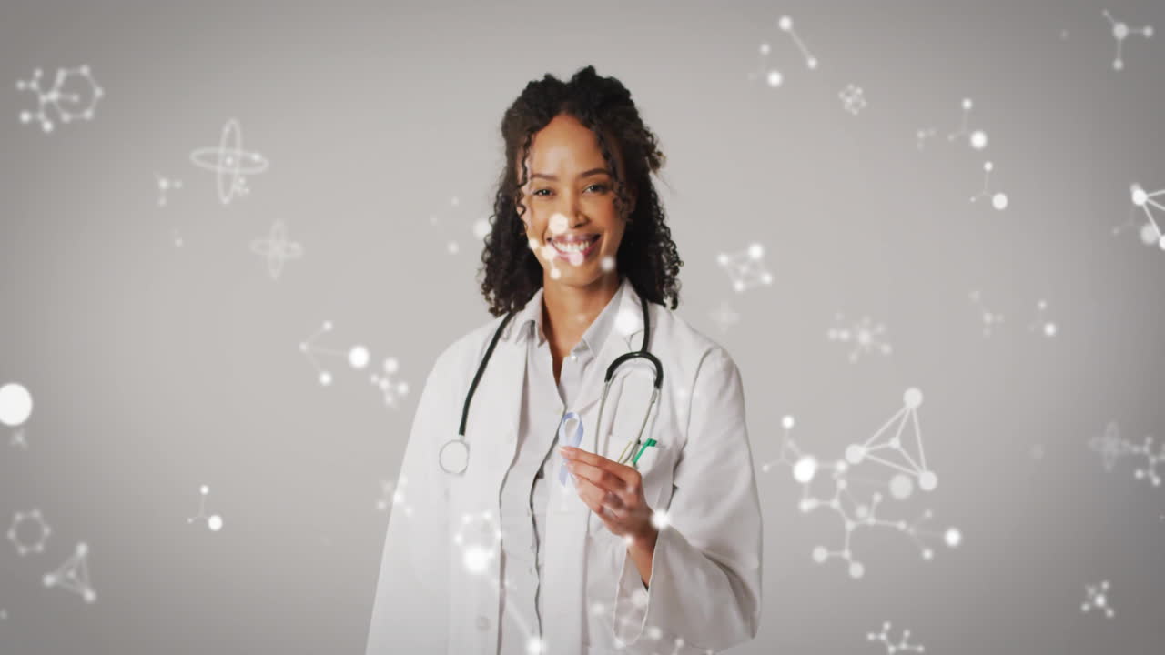 Animation de molécules sur une femme médecin métisse souriante